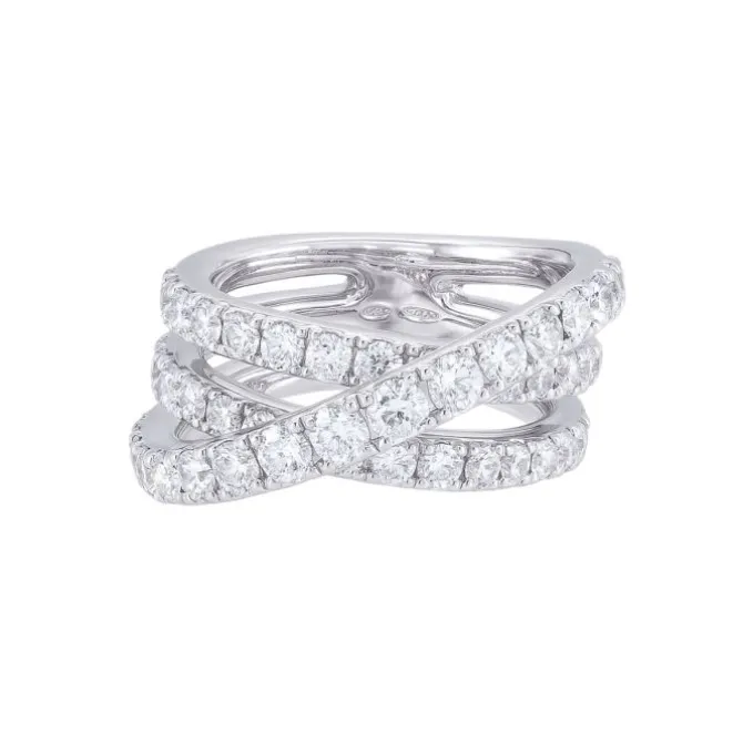 Anillo de oro blanco con diamantes 2.47 quilates