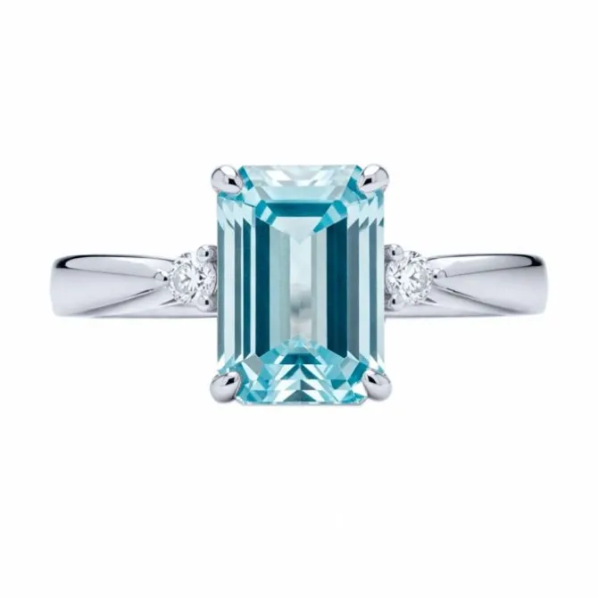 Anillo de oro blanco con diamantes 0,15 quilates y aguamarina 2,00 quilates