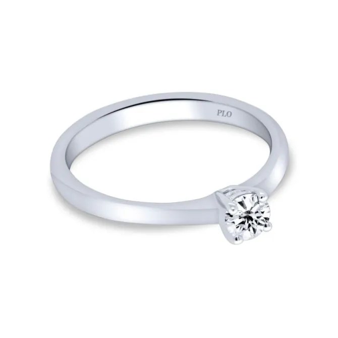 Anillo solitario de oro blanco y un diamante de 0.30 quilates