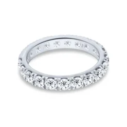Anillo tipo alianza de oro blanco y diamantes de 1.75 quilates