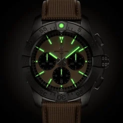 Breitling Avenger B01 Chronograph Marron Militar 44mm