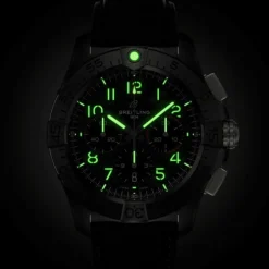 Breitling Avenger B01 Chronograph Night Mission Negro 44mm