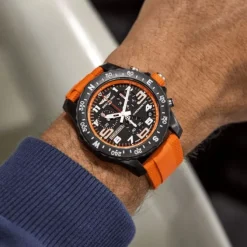 Breitling Endurance Pro Breitlight® 44mm Naranja