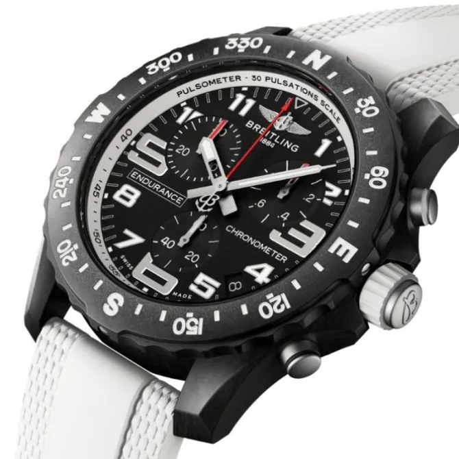 Breitling Endurance Pro Breitlight® 44mm Blanco