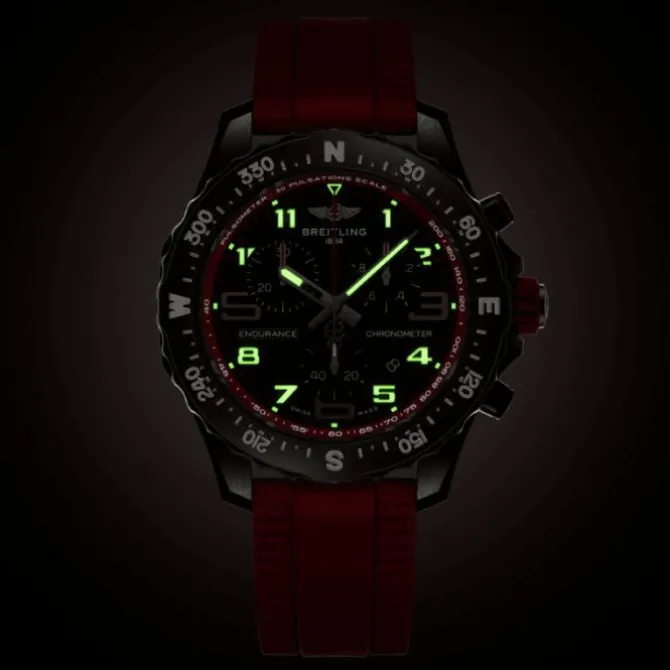 Breitling Endurance Pro Breitlight® 38mm Rojo