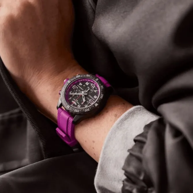 Breitling Endurance Pro Breitlight® 38mm Purpura