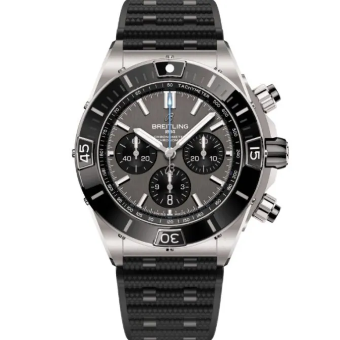 Breitling Super Chronomat B01 Titanio 44 mm