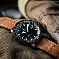 ⁣Hamilton Khaki Aviation Converter Automatico 42mm