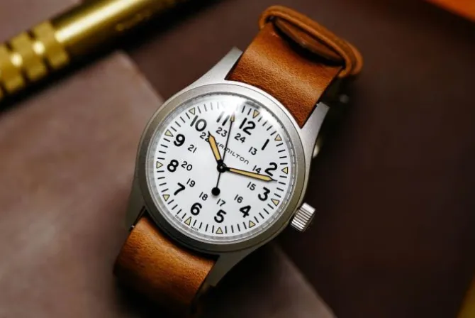 Hamilton Khaki Field Mecanico Cuero 38 mm