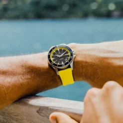 Hamilton Khaki Navy Scuba Amarillo Automatico 40 mm