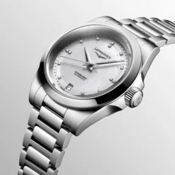 Longines Conquest Automatico Diamantes Madre Perla 34mm