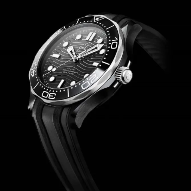 OMEGA Seamaster Diver 300M Co-Axial 43,5 mm Cerámica Negra y Titanio