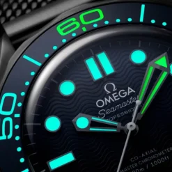 OMEGA Seamaster Diver 300M James Bond 60 Aniversario