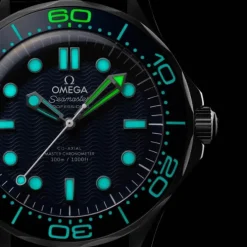 OMEGA Seamaster Diver 300M James Bond 60 Aniversario