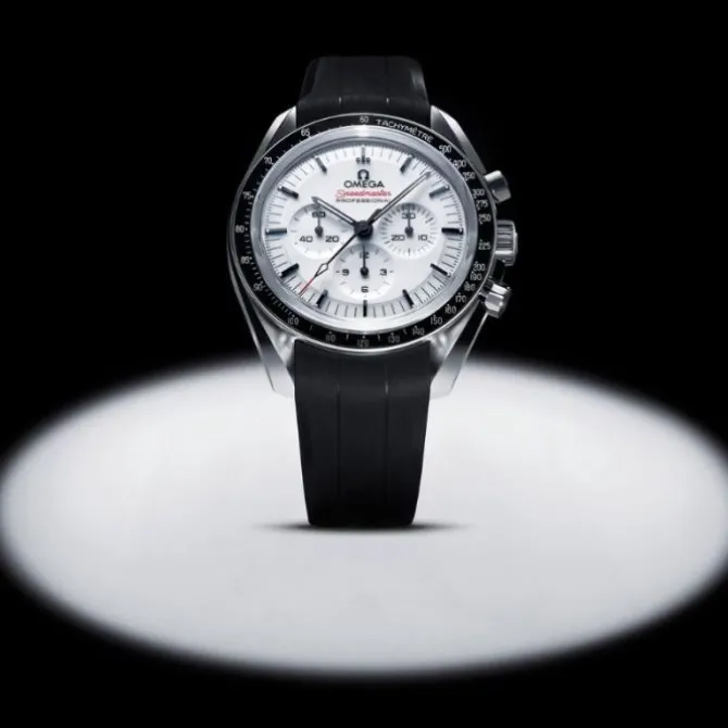 OMEGA Speedmaster Moonwatch Professional Blanco Caucho