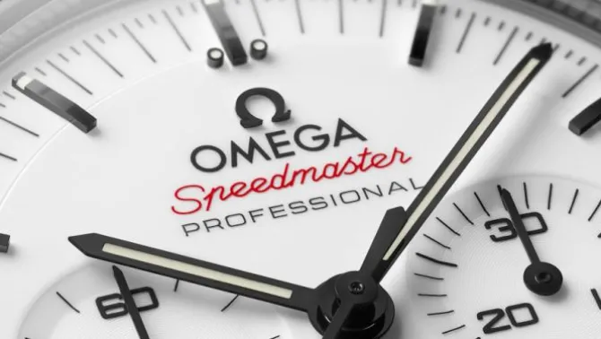 OMEGA Speedmaster Moonwatch Professional Blanco Cuero