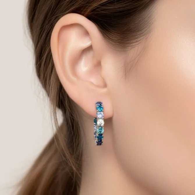 Pendientes de aro en oro blanco con diamantes 0.20 quilates y zafiros 3.93 quilates