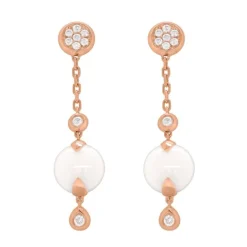 Pendientes de oro rosa, diamantes 0.60 quilates y coral blanco
