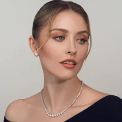 Pendientes solitario en oro blanco y diamantes de 1.00 quilate
