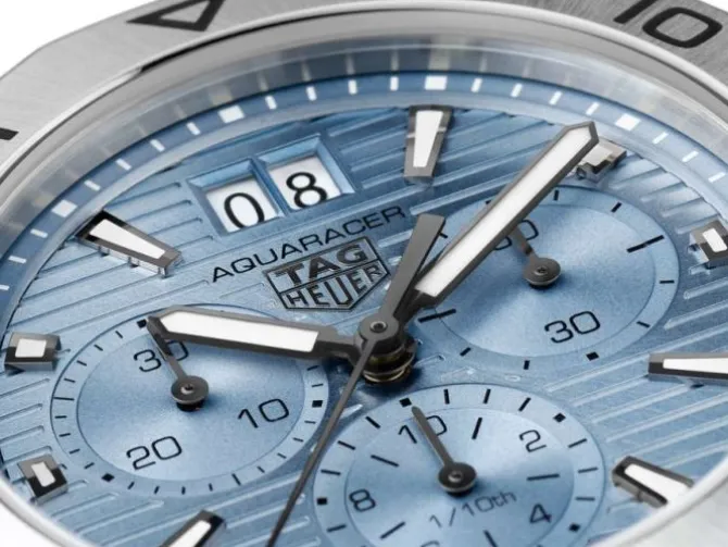 TAG Heuer Aquaracer Professional 200 Chronograph 40mm
