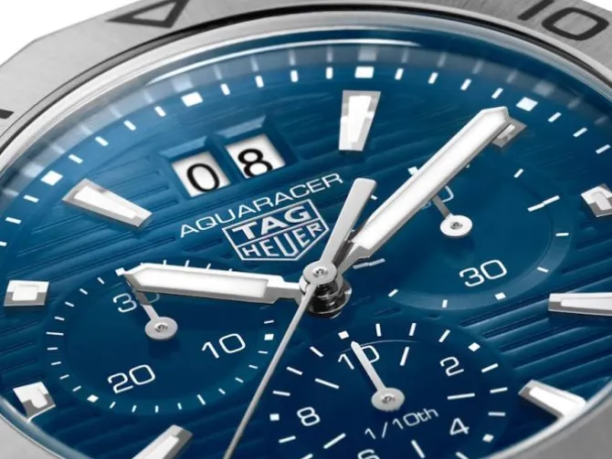 TAG Heuer Aquaracer Professional 200 Cronografo 40mm