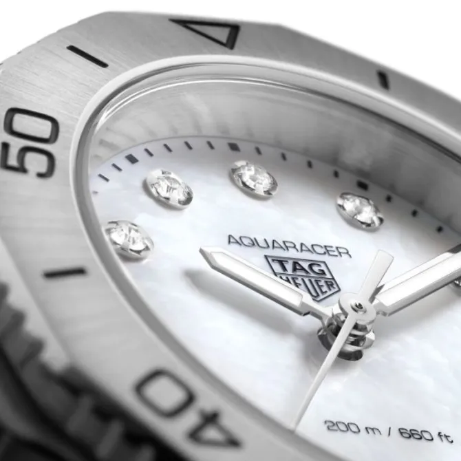 TAG Heuer Aquaracer Professional 200 Madre Perla Diamantes 30 mm