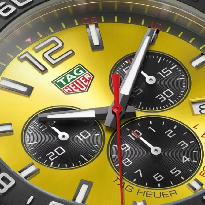TAG Heuer Formula 1 Chronograph Amarillo 43mm