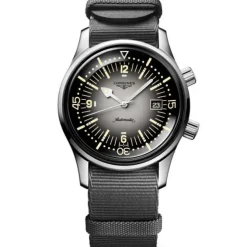 The Longines Legend Diver Automatico 42mm L3.774.4.70.2