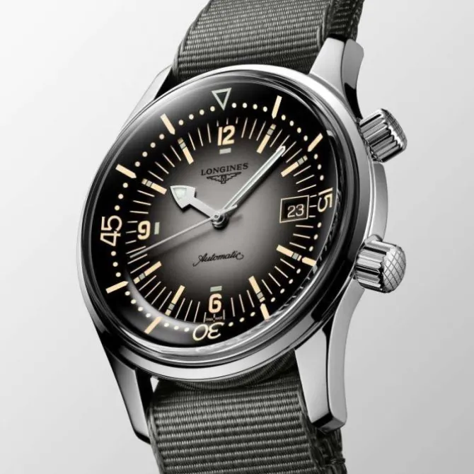 The Longines Legend Diver Automatico 42mm L3.774.4.70.2