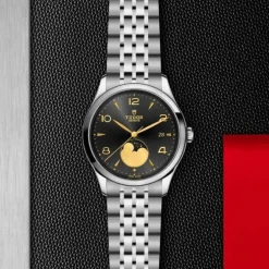 TUDOR 1926 Luna 39mm Negro
