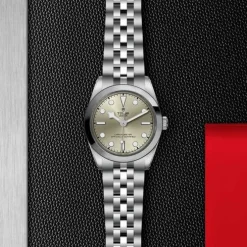 TUDOR Black Bay One 31mm Champán M79600-0003