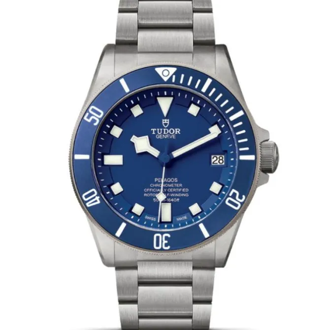 TUDOR Pelagos 42 mm Titanio Esfera Azul