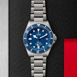 TUDOR Pelagos 42 mm Titanio Esfera Azul