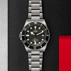 TUDOR Pelagos LHD 42 mm Titanio