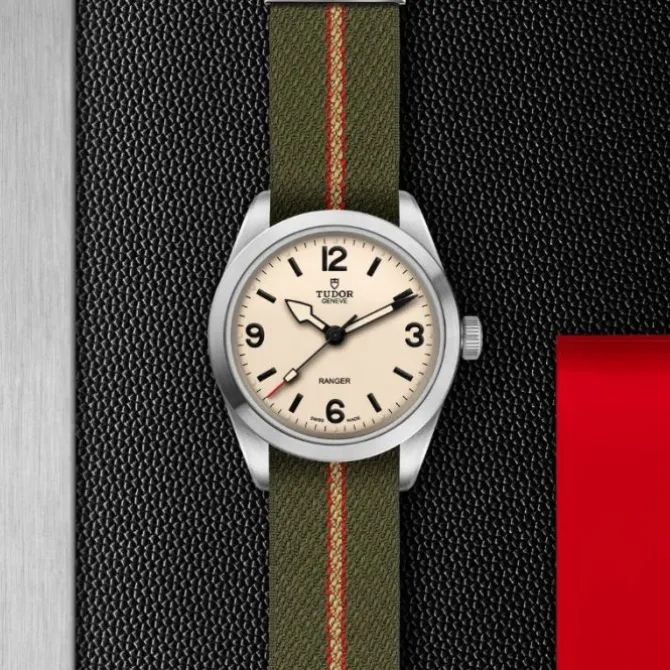 TUDOR Ranger 39 mm Blanco Duna Textil