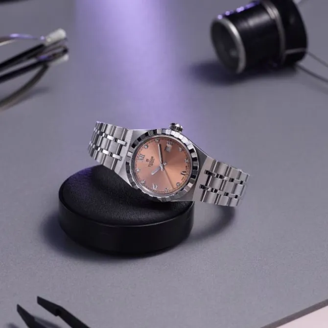 Tudor Royal 28mm Diamantes M28300-0010