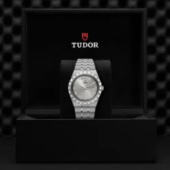 Tudor Royal 41mm Plata M28600-0001